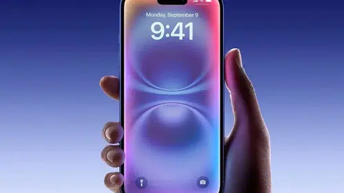 Apple, Siri'yi Yenileme Planlarını Sürdürüyor