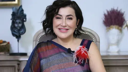 Prof. Dr. Başak Kandi Kimdir ve Hangi Alanlarda Uzmanlaşmıştır?