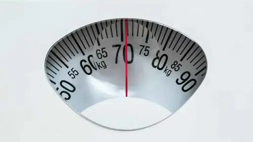 Kilo Alma Nedenleri: Genetik, Beslenme ve Psikolojik Etkiler Analiz Ediliyor