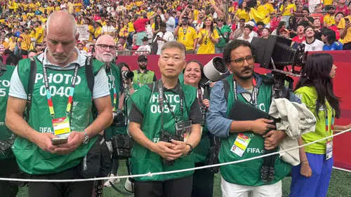 Dünya Kupası’nda her kare için bir dakika bekledi