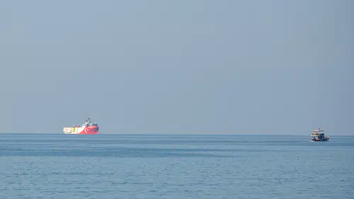 Somali’deki ilk kıtalar arası görevini tamamlayan sismik araştırma gemisi Taşucu açıklarına demirledi