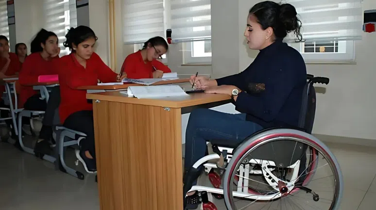 1381 Engelli Öğretmen Göreve Hazırlanıyor