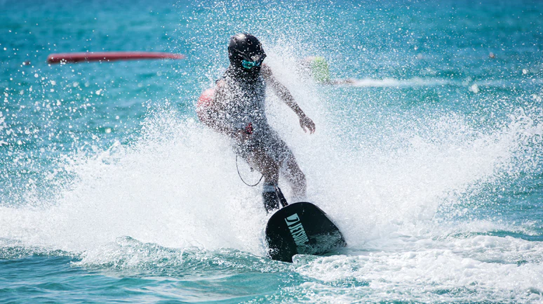Çeşme’de Dünya Motosurf Şampiyonası heyecanı başladı