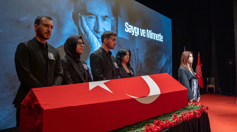 CHP, Altan Öymen’e son görevini Genel Merkez'de yaptı