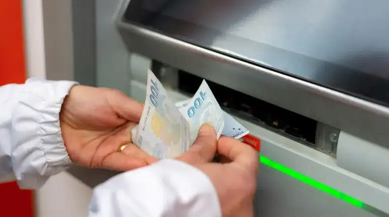 ATM’lerde Yeni Dönem Başlıyor! Para Çekme Limiti 50 Bin TL’yi Aşacak