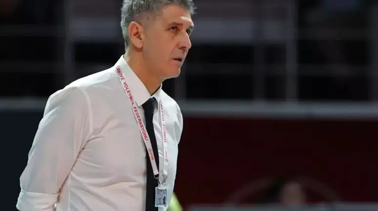 Fenerbahçe'de Slobodan Kovac ile Ayrılık, Taner Atik Göreve Başladı