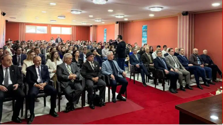 Uluslararası Vizyon Üniversitesi, öğrenci projeleriyle ilgi çekti ve topluma eğitimde yeni perspektifler sundu
