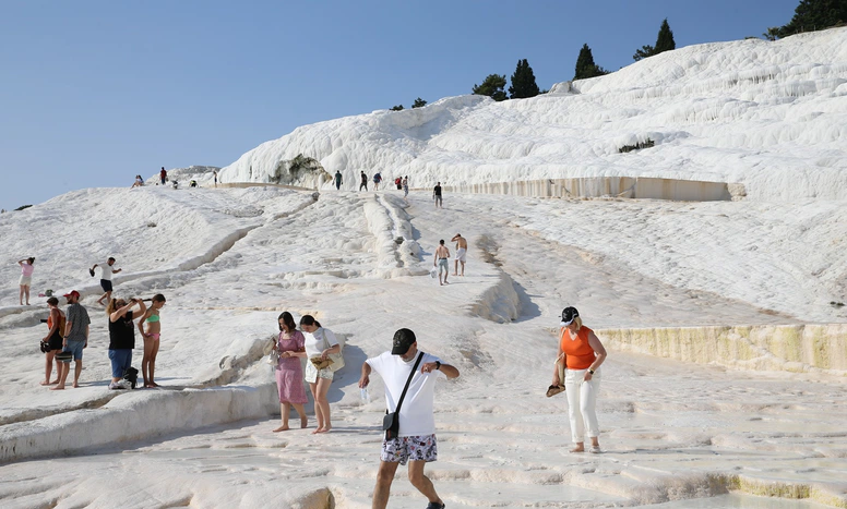 Bayram tatilinde Pamukkale’ye yoğun ilgi