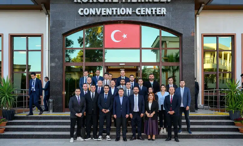 Bakan Tunç: "Terör örgütü silah bırakırsa kanun çıkacak gibi pazarlık söz konusu değil"