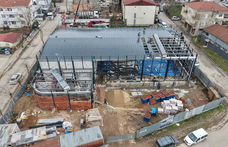 Başiskele Vezirçiftliği Kapalı Spor Salonu İnşaatı Devam Ediyor