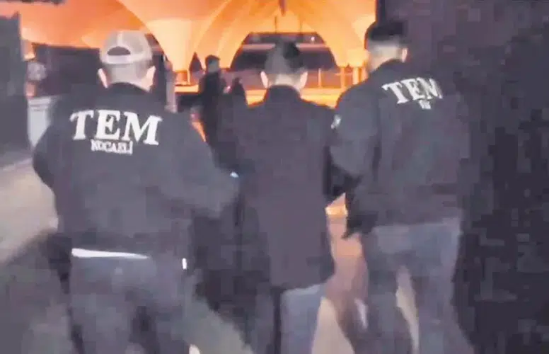 Kocaeli'nde FETÖ/PDY Mahrem Yapısına Operasyon: 16 Gözaltı