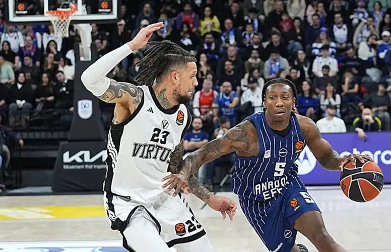 Anadolu Efes, EuroLeague'de Üst Üste Üçüncü Galibiyetini Elde Etti Mi?