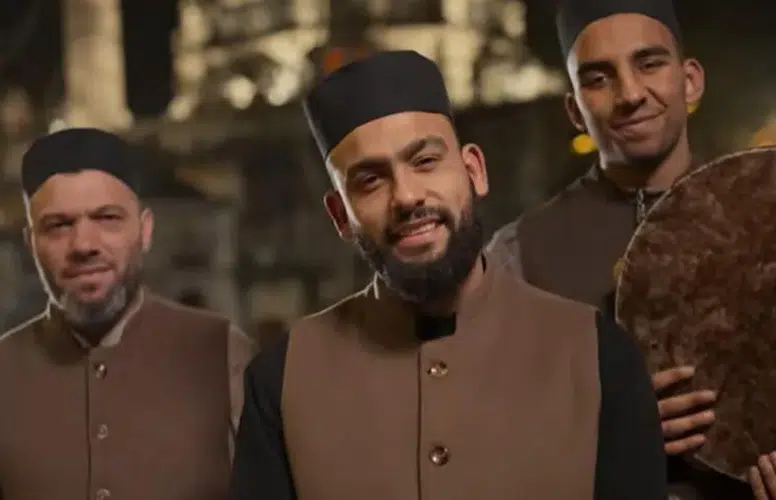 Kabe'de Hacılar Hu Der Sözleri: Celal Karatüre Kimdir ve Nerelidir?