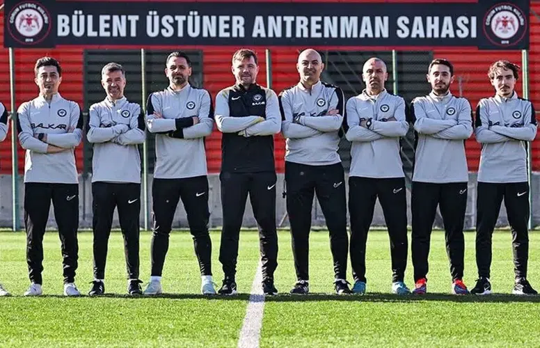 Uğur Uçar'ın Çorum FK'daki Yardımcı Ekibi Kimlerden Oluşuyor?