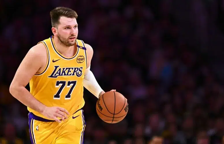 Luka Dončić Kimdir? Genç Yıldızın Kariyerine Dair Bilgiler