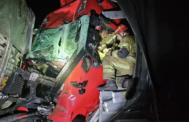 Bursa'da TIR kazasında 34 yaşındaki sürücü hayatını kaybetti