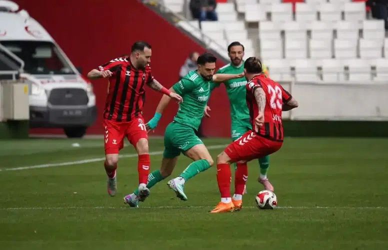 Muğlaspor, 24Erzincanspor ile Golsüz Beraberlik Sonrası Zirveden Uzaklaşıyor Mu?