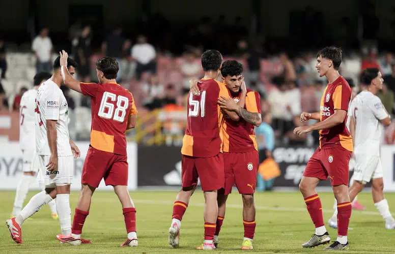 Galatasaray ilk hazırlık maçında gol şov yaptı: Ümraniyespor’u 5-1 yendi