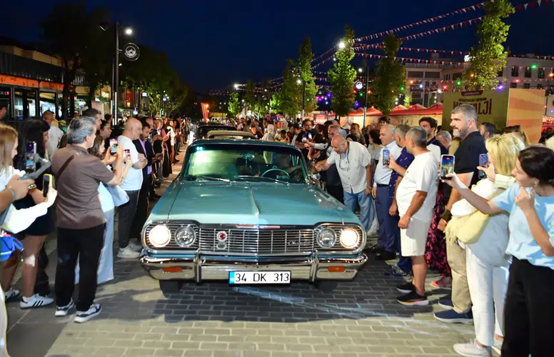 Topkapı’da geçmişe yolculuk başladı: Nostalji Günleri 26 Temmuz’a kadar sürecek