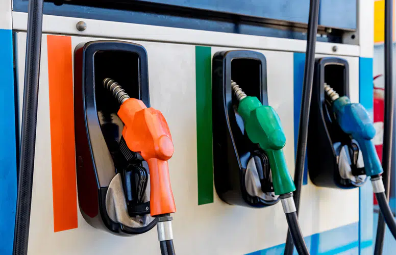 Petrol 90 doları aştı: Benzin ve motorine hemen zam gelir mi?