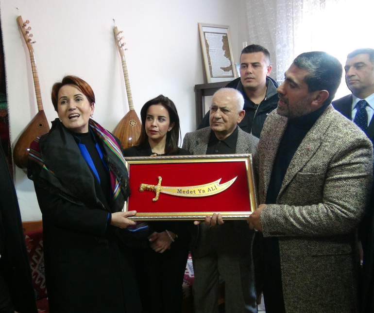 5a50ecf7c9de3d179ce72877