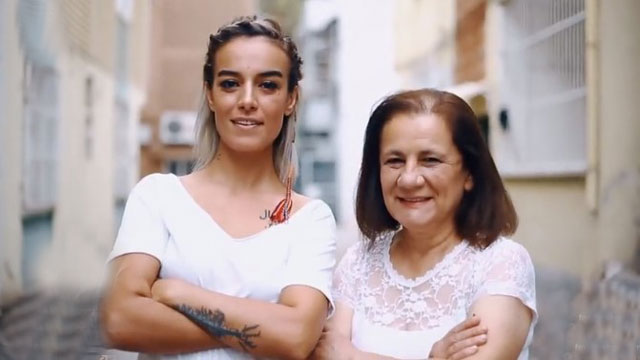 Zuhal Topal'la Sofrada yarışmasının fenomen gelin kaynanası 3