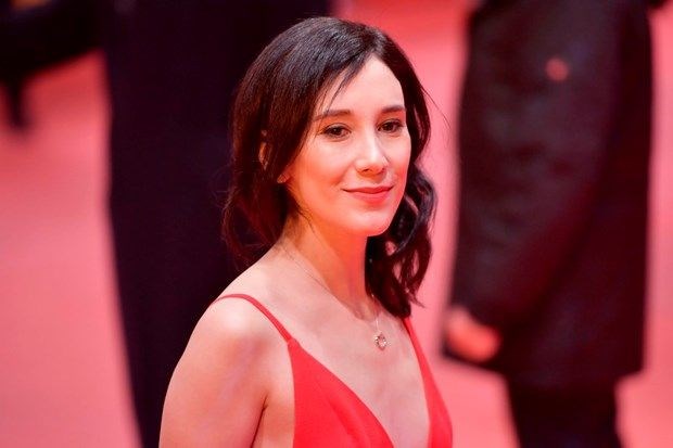 Sibel Kekilli taciz mesajlarına isyan etti 8