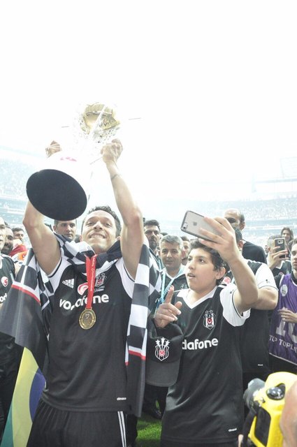 Süper Lig'de şampiyon Beşiktaş'ın kupa sevinci 17