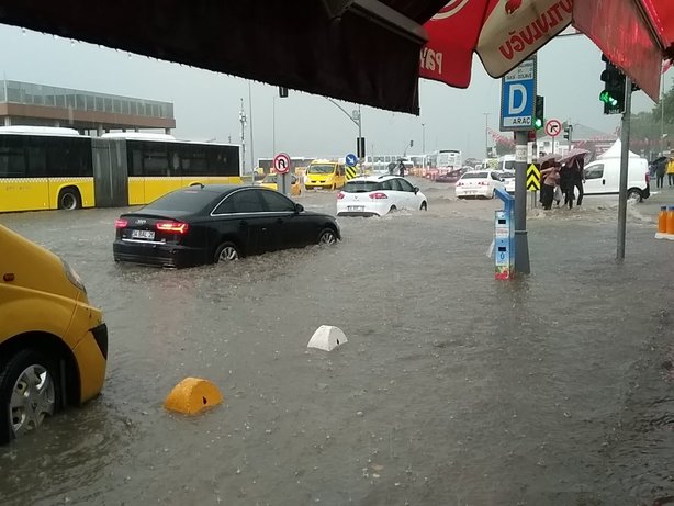 İstanbul Temmuz'da yağmura teslim 3
