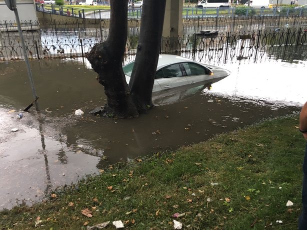 İstanbul Temmuz'da yağmura teslim 10