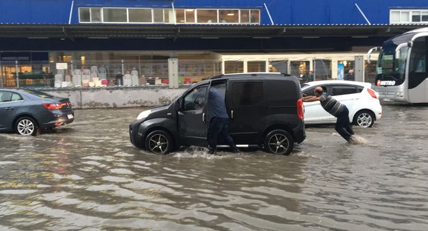 İstanbul Temmuz'da yağmura teslim 13