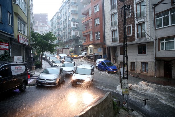 İstanbul Temmuz'da yağmura teslim 14